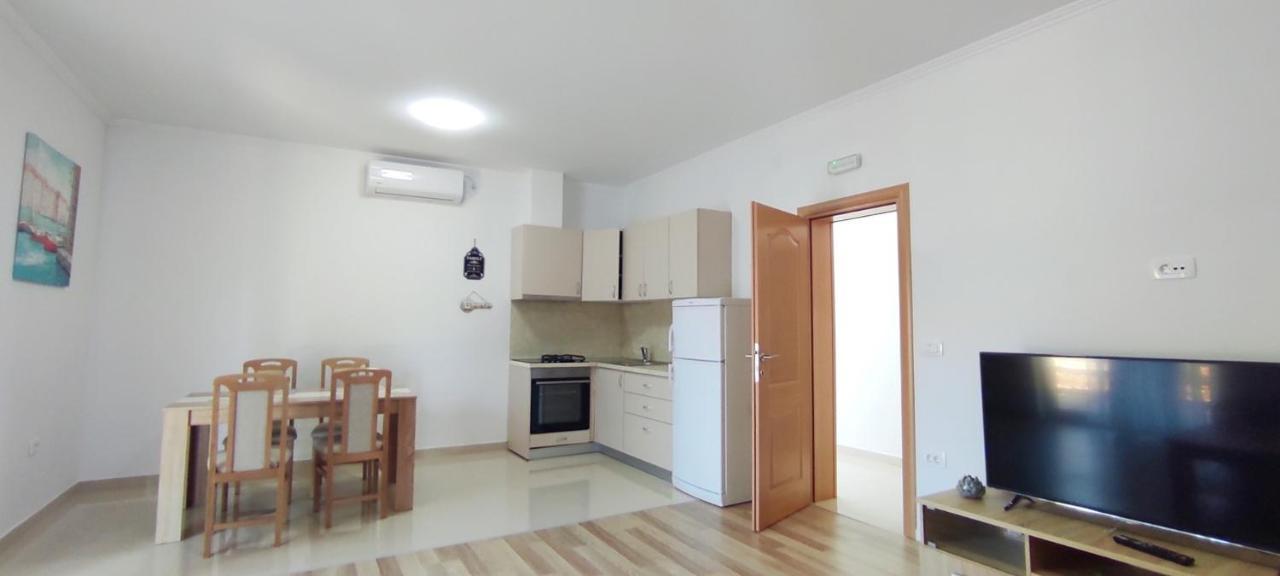 One Bedroom Apartment Gogo With Private Parking Neum Eksteriør bilde