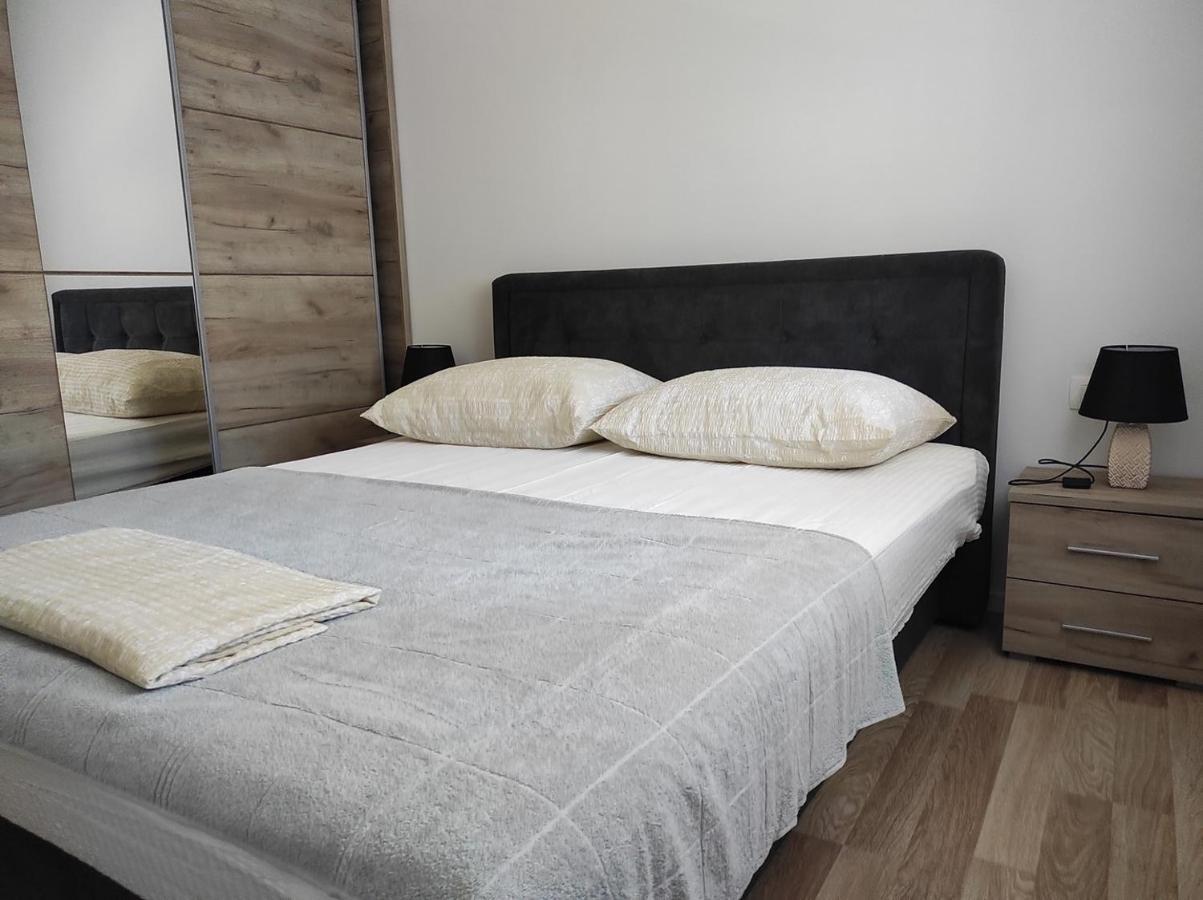 One Bedroom Apartment Gogo With Private Parking Neum Eksteriør bilde